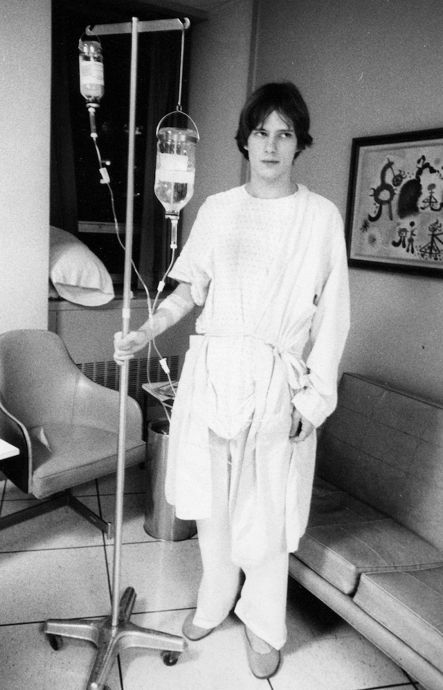 Richard Lloyd in the hospital 1977 - photography by GODLIS 7