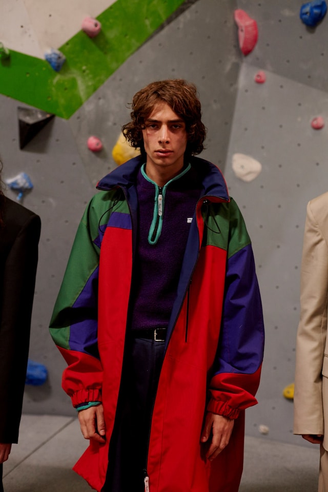 martine rose ss18 london show climbing wall 2