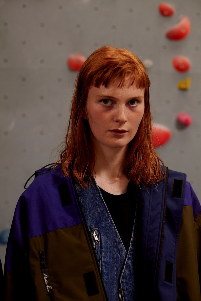 martine rose ss18 london show climbing wall 17