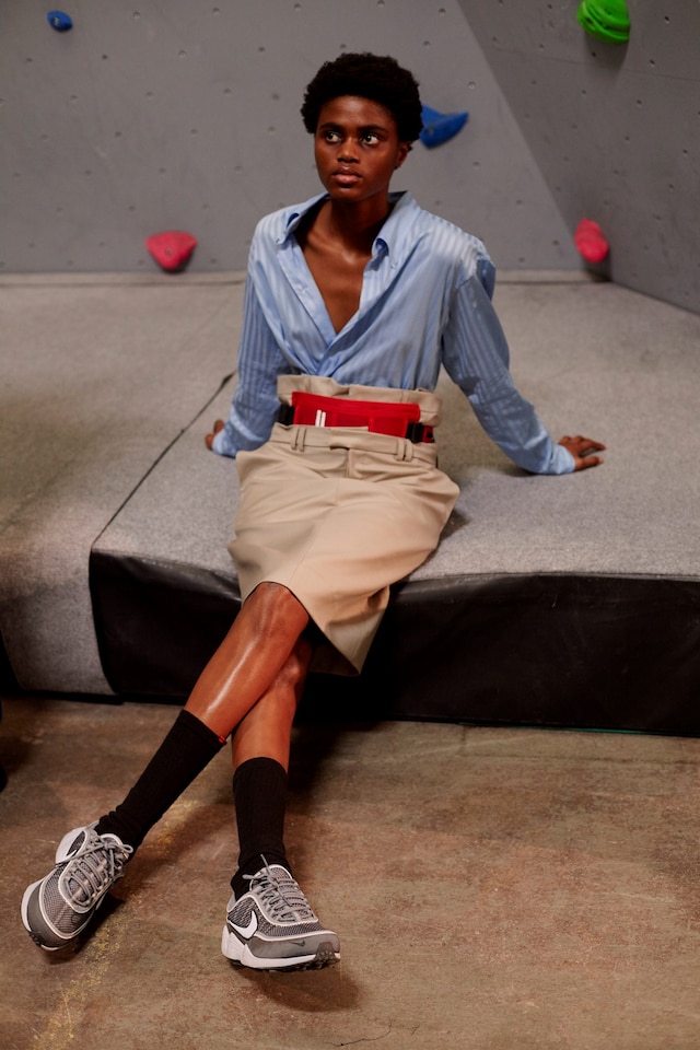 martine rose ss18 london show climbing wall 22