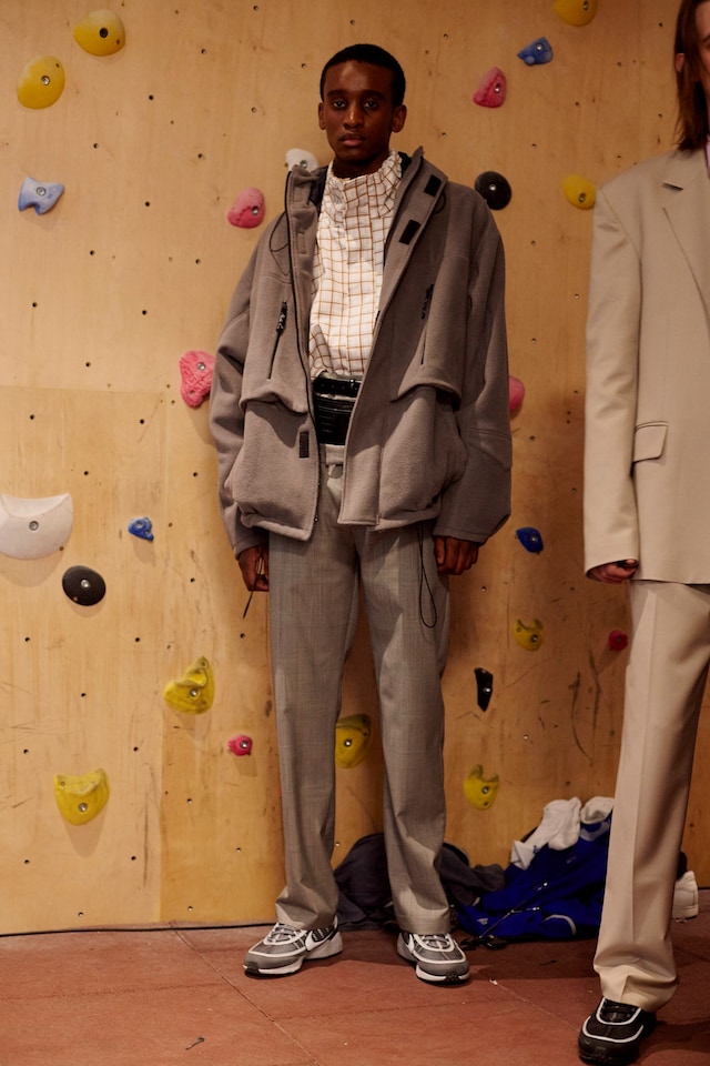 martine rose ss18 london show climbing wall 25