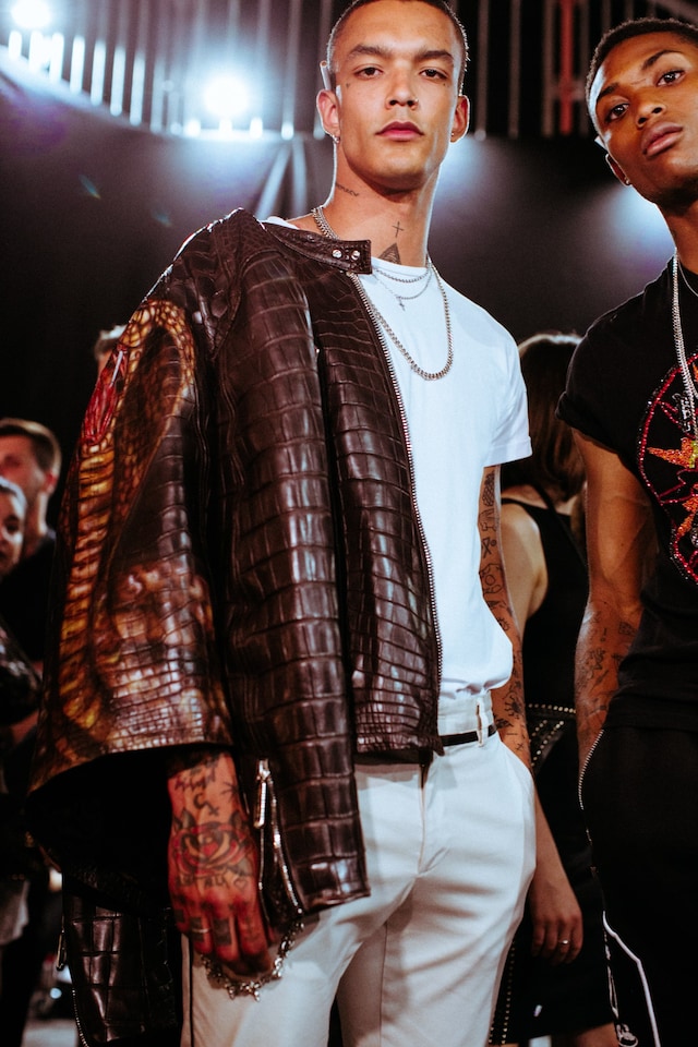 philipp plein ss18 show menswear milan grease motorbike cars 12