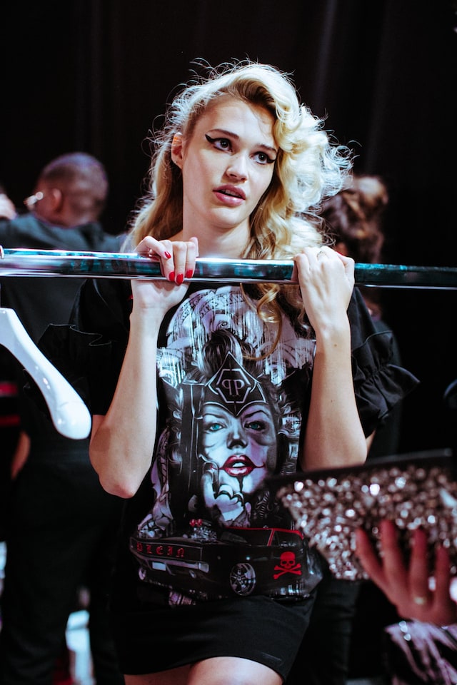 philipp plein ss18 show menswear milan grease motorbike cars 9