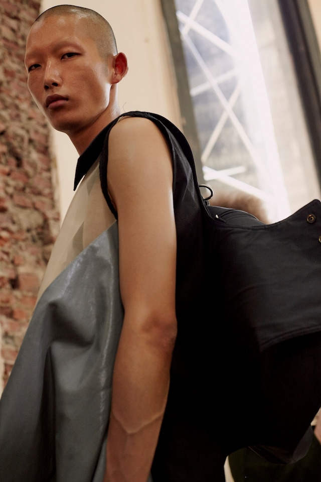 Rick Owens SS18 menswear paris show backstage 18