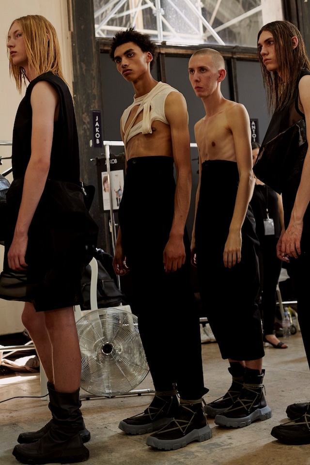 Rick Owens SS18 menswear paris show backstage 16