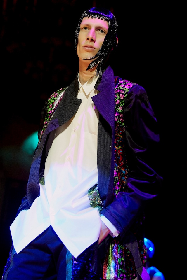 Comme des gar&#231;ons mens ss18 paris show 11