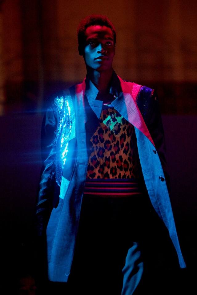 Comme des gar&#231;ons mens ss18 paris show 18