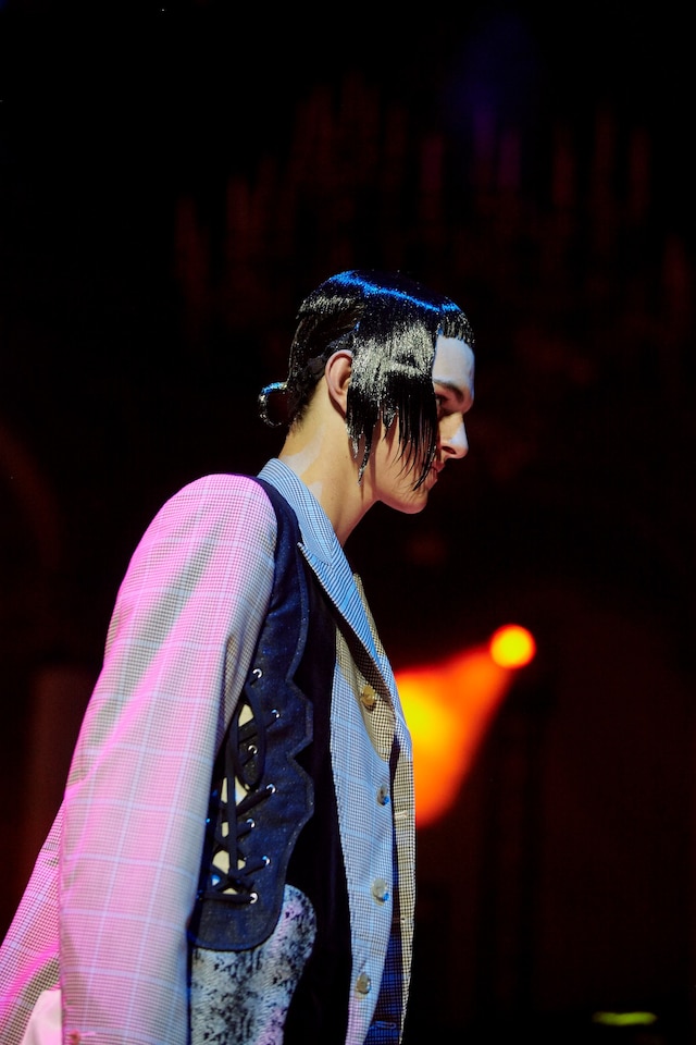 Comme des gar&#231;ons mens ss18 paris show 19