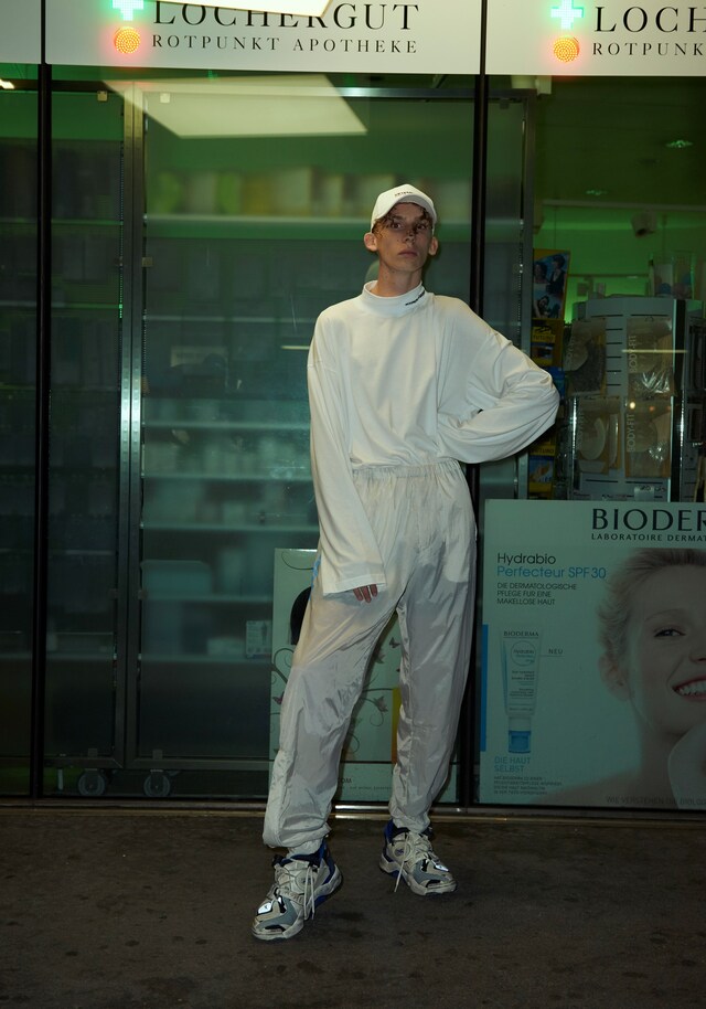 Vetements SS18 collection paris 20