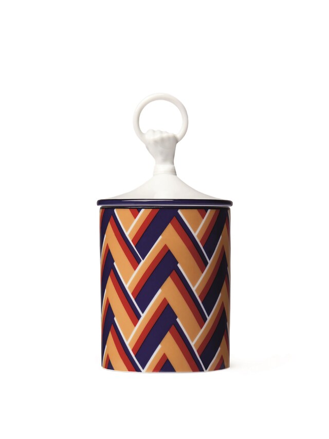 483892_ZAP10_4120 20