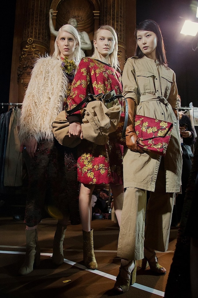 backstage photographer dries van noten fashion paris 11