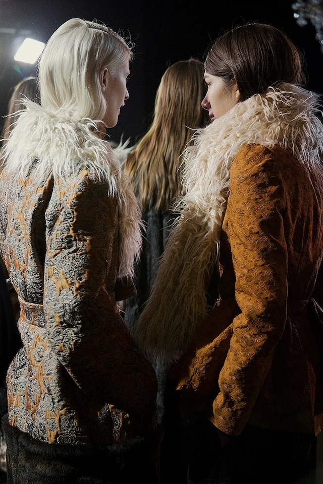 backstage photographer dries van noten fashion paris 14