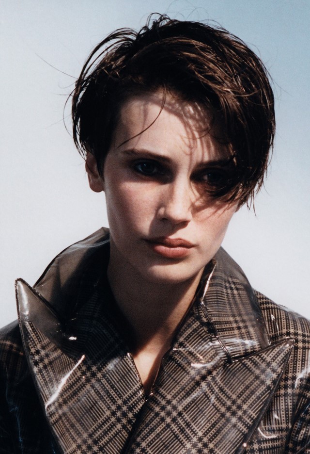 Marine Vacth Autumn Dazed