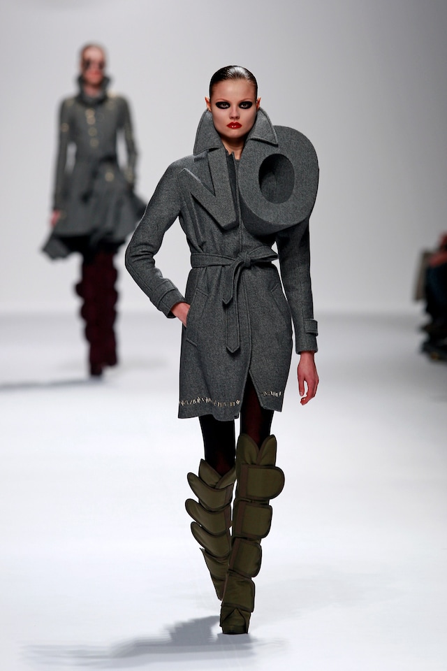 fashion together exhibition alexander mcqueen rick owens 5