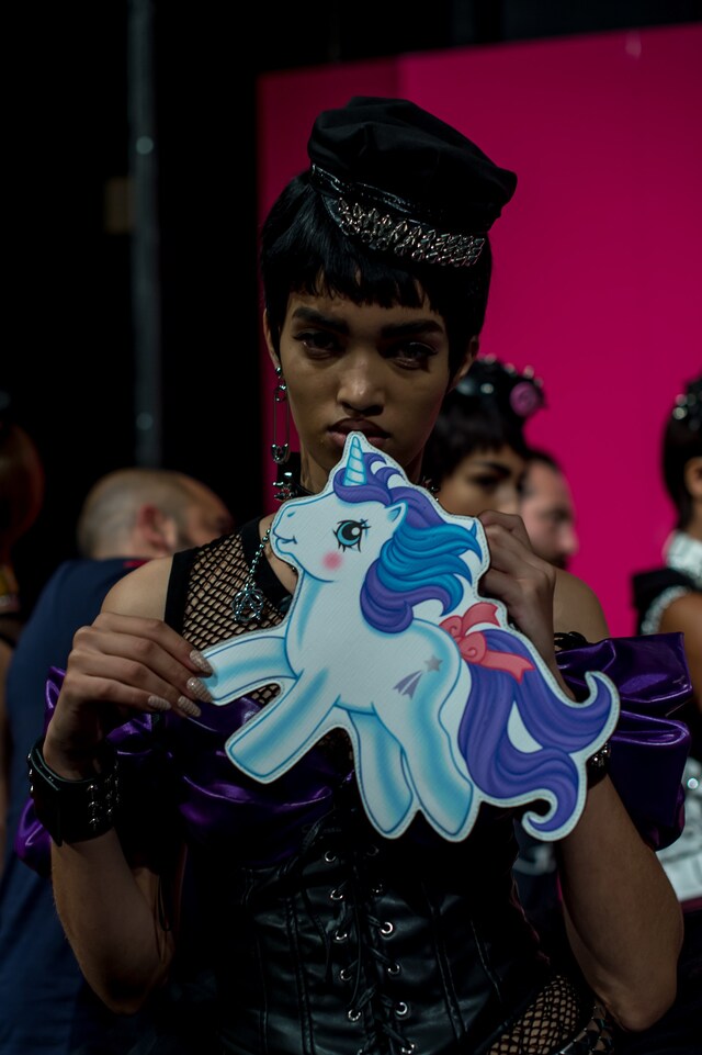 Moschino SS18 mfw milan jeremy scott 15