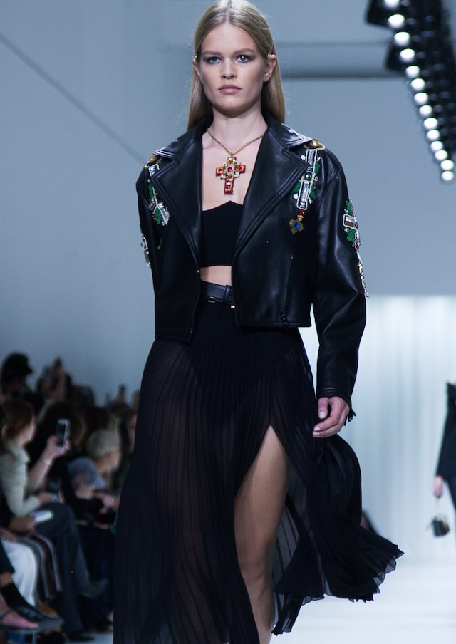 versace ss18 fashion milan mfw 26