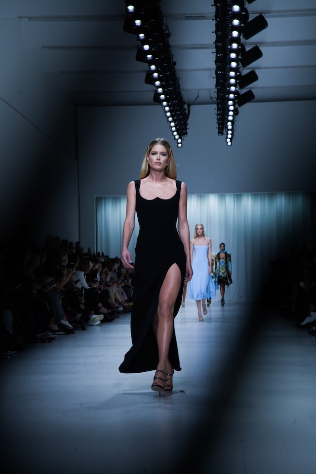 versace ss18 fashion milan mfw 32