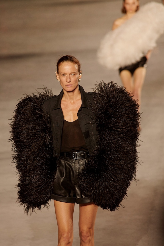 saint laurent ysl ss18 anthony vaccarello paris pfw 10