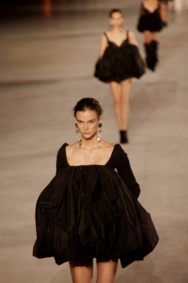 saint laurent ysl ss18 anthony vaccarello paris pfw 13