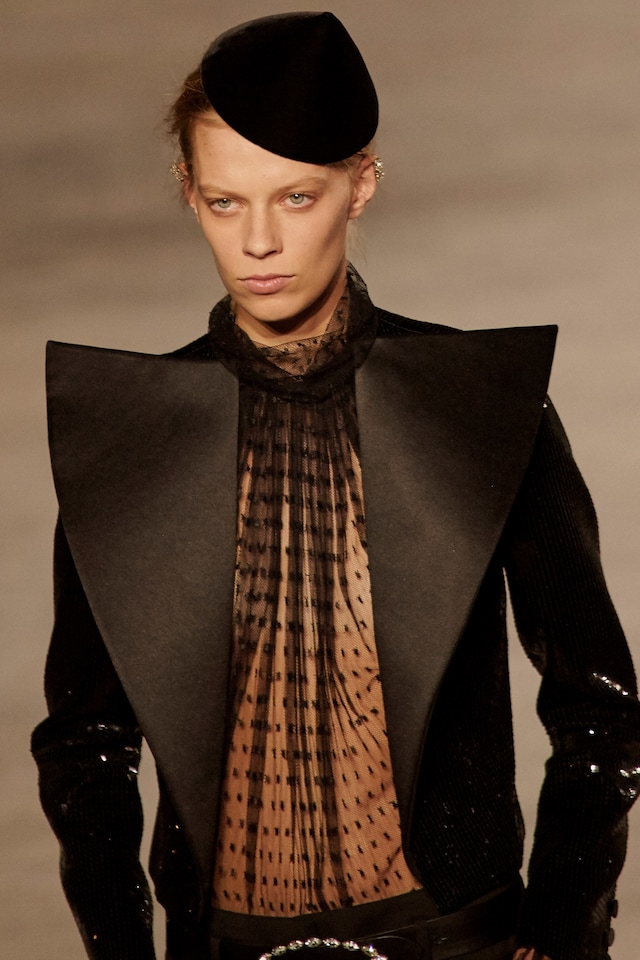 saint laurent ysl ss18 anthony vaccarello paris pfw 47