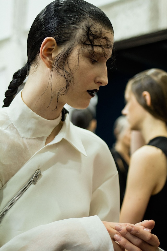 Yang Li SS18 pfw paris 17