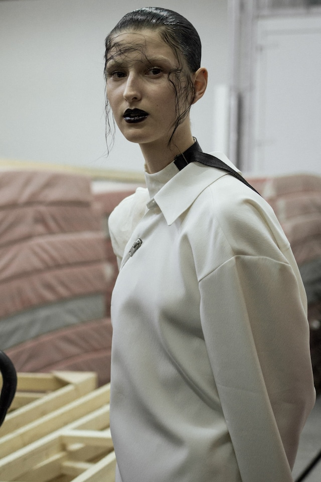 Yang Li SS18 pfw paris 15