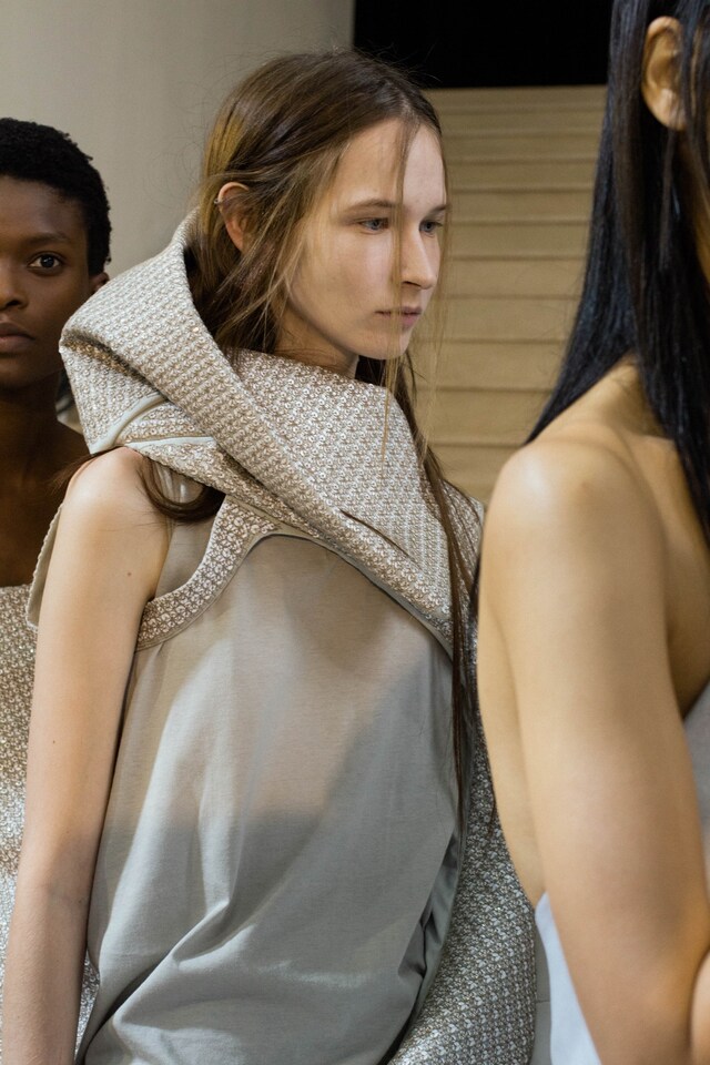 rick owens ss18 paris fashion pfw michele lamy 24