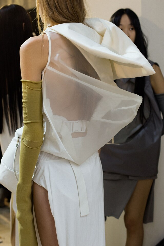 rick owens ss18 paris fashion pfw michele lamy 27