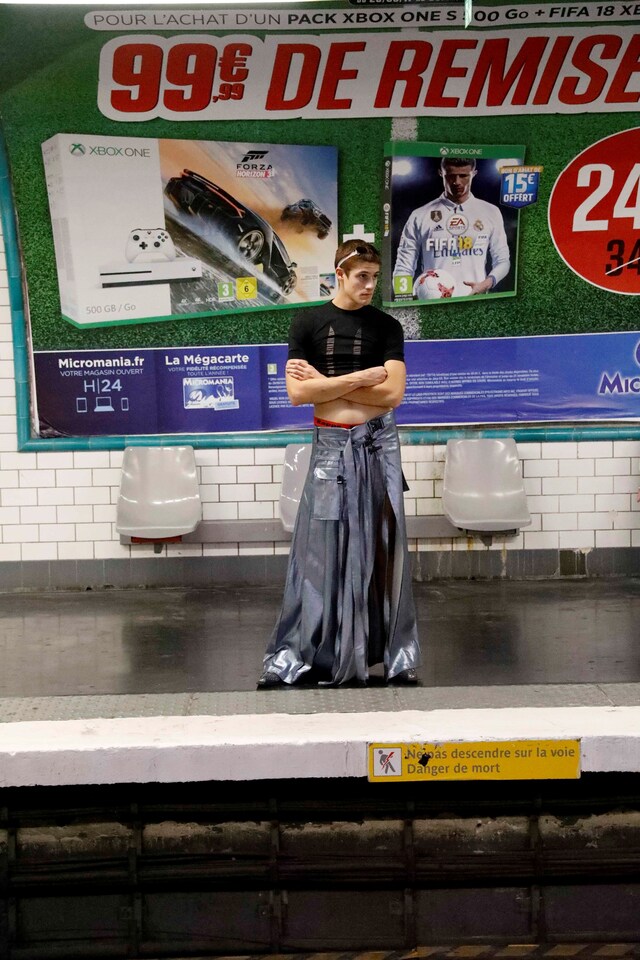 DUMITRASCU SS18 paris metro pfw fashion 15