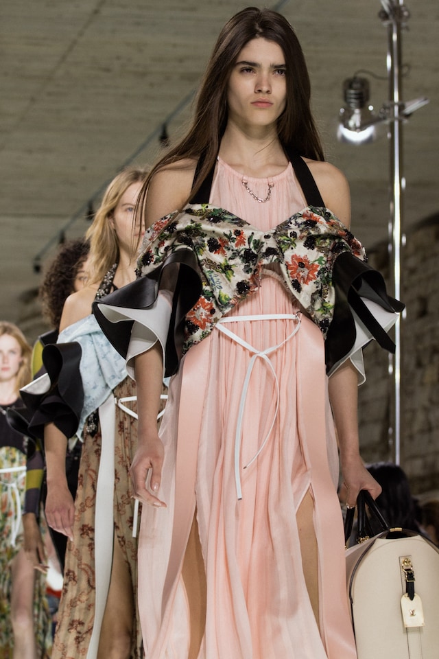 louis vuitton nicolas ghesquiere ss18 pfw fashion week 22