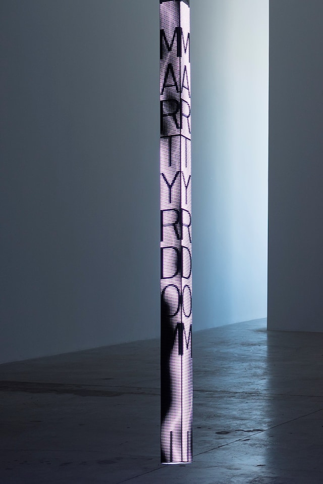 Jenny Holzer How to get the message across 12