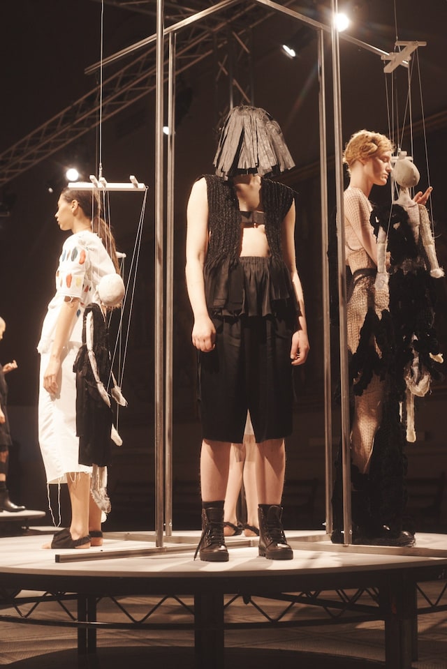 phoebe english v&amp;a fashion in motion raphael gallery 5