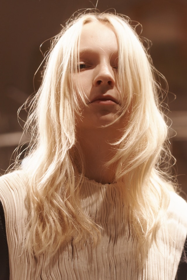 phoebe english v&amp;a fashion in motion raphael gallery 19