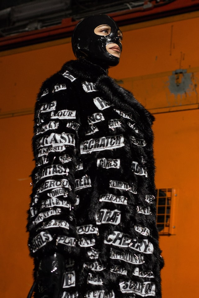 moschino jeremy scott aw18 milan mfw fashion 16