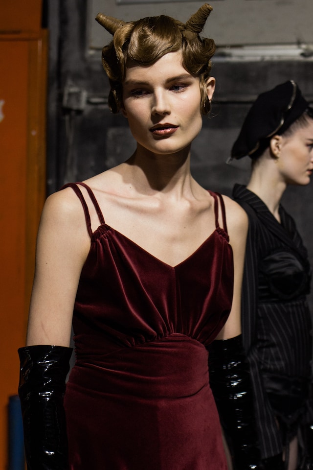 moschino jeremy scott aw18 milan mfw fashion 25