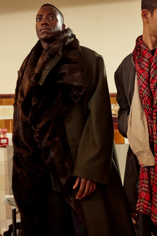 y project glenn martens aw18 menswear paris pfw uggs 14