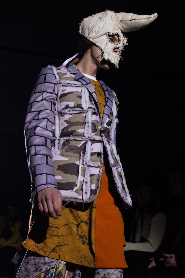 Comme des gar&#231;ons mens aw18 paris show 6