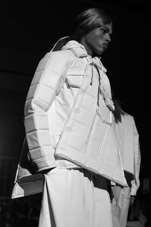 Comme des gar&#231;ons mens aw18 paris show 8
