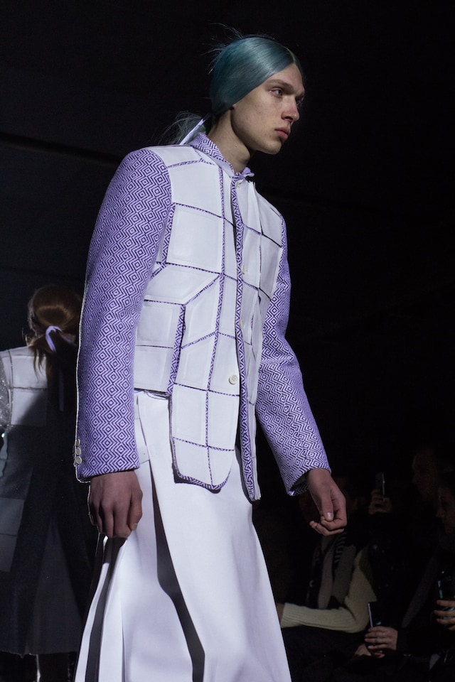 Comme des gar&#231;ons mens aw18 paris show 12