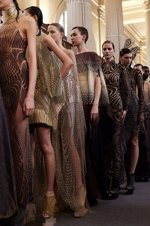 iris van herpen couture ss18 paris pfw 17