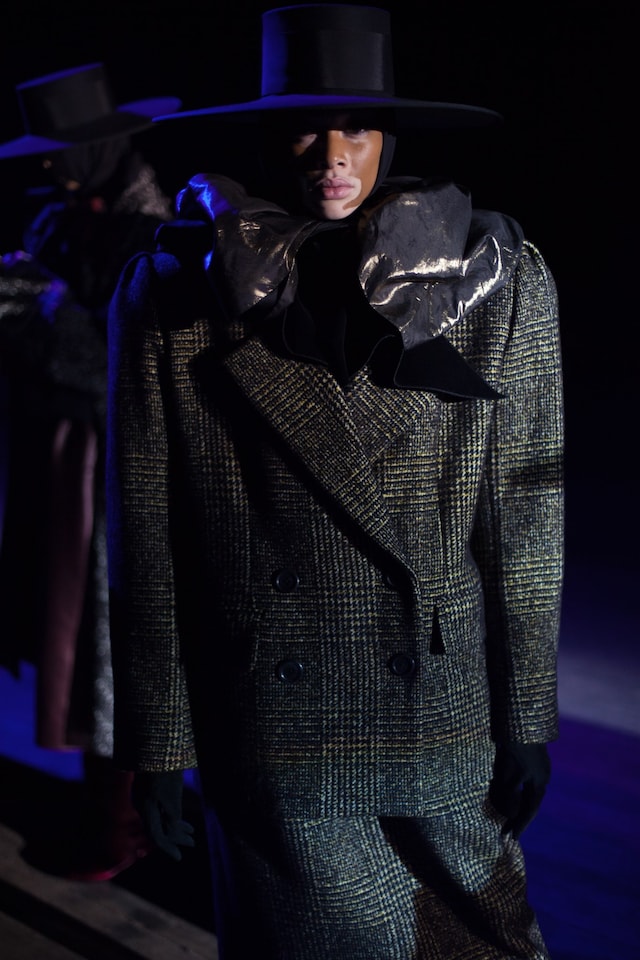 marc jacobs aw18 show new york nyfw 80s 11