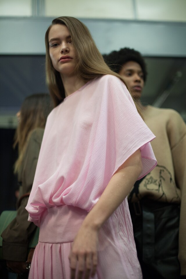JW Anderson AW18 lfw fashion week show backstage 1
