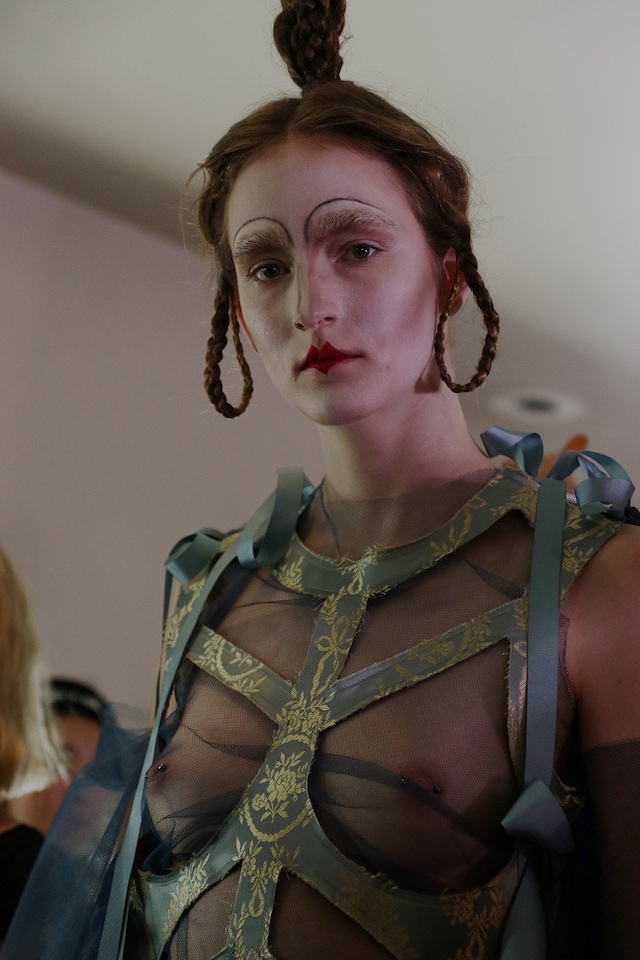 dilara findikoglu aw18 lfw london fashion week 13