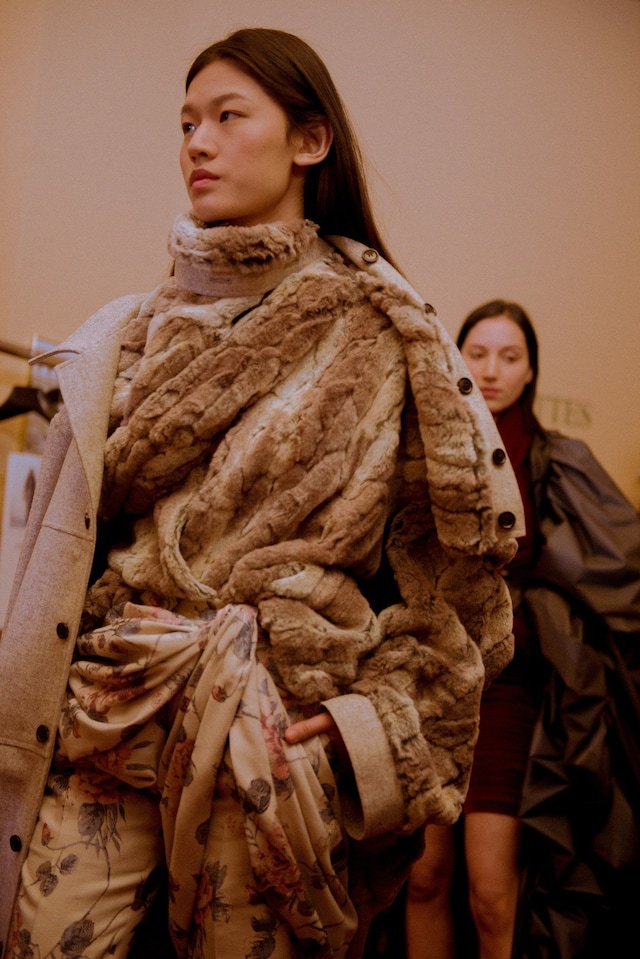 Y/Project aw18 pfw paris fashion backstage 4