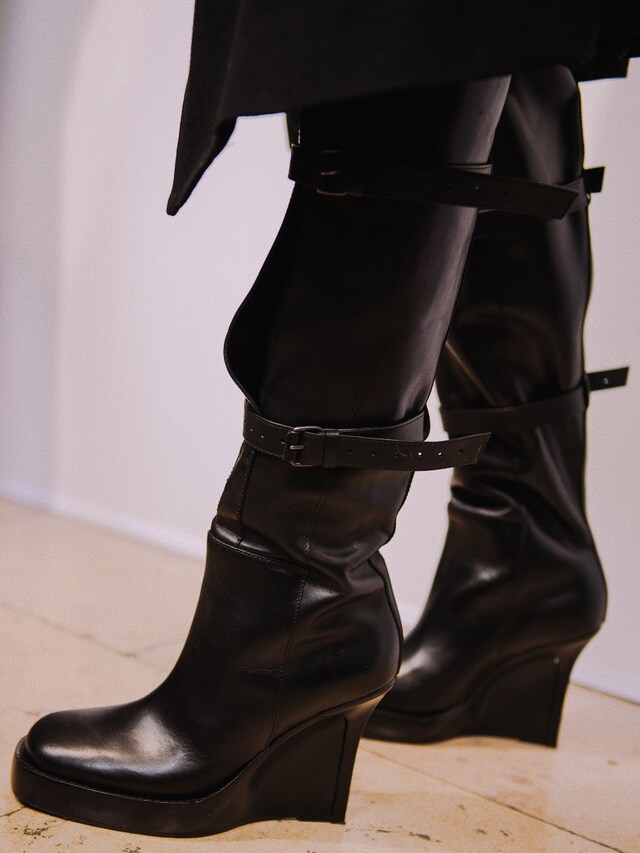 ann demeulemeester paris fashion week pfw leather 21