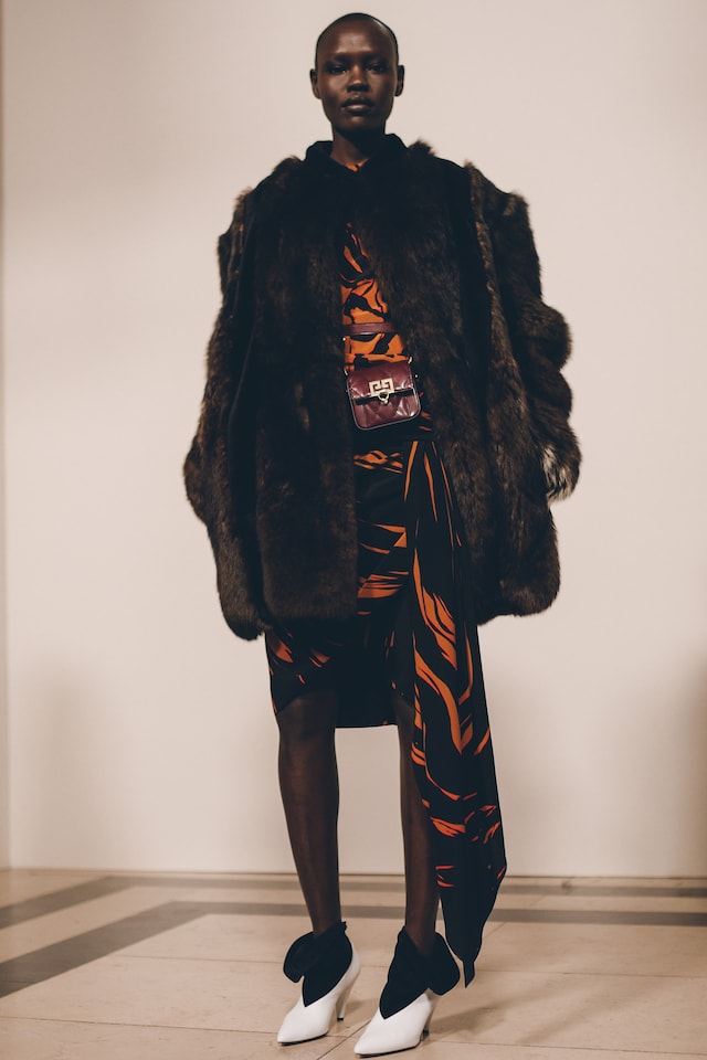givenchy aw18 paris fashion week pfw fur fw18 6