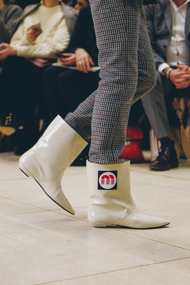 miu miu aw18 fw18 aw18 paris fashion week pfw elle fanning 33