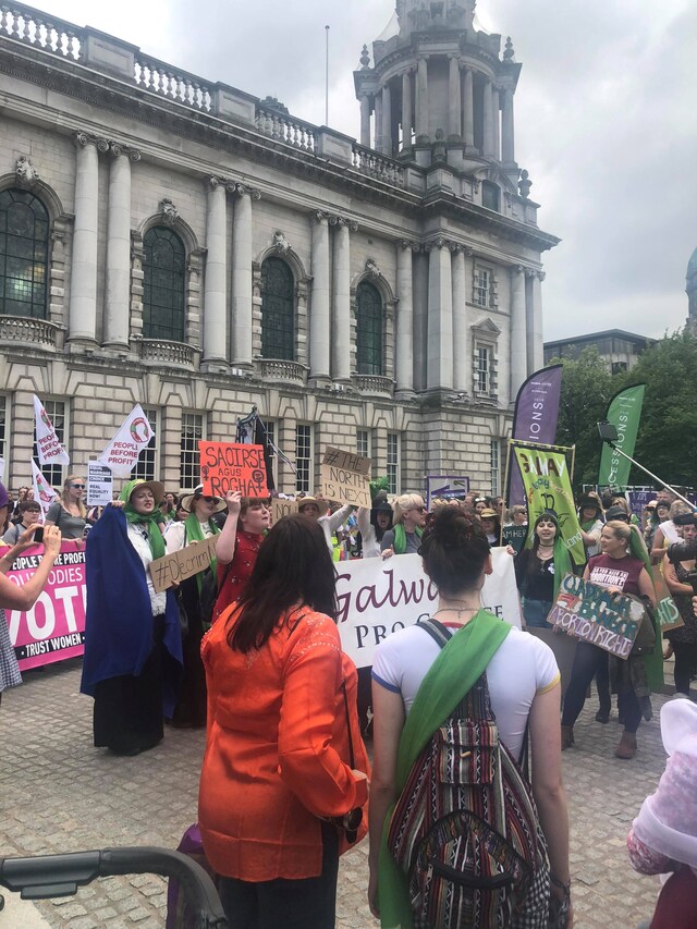 Women&#39;s procession in Belfast 8