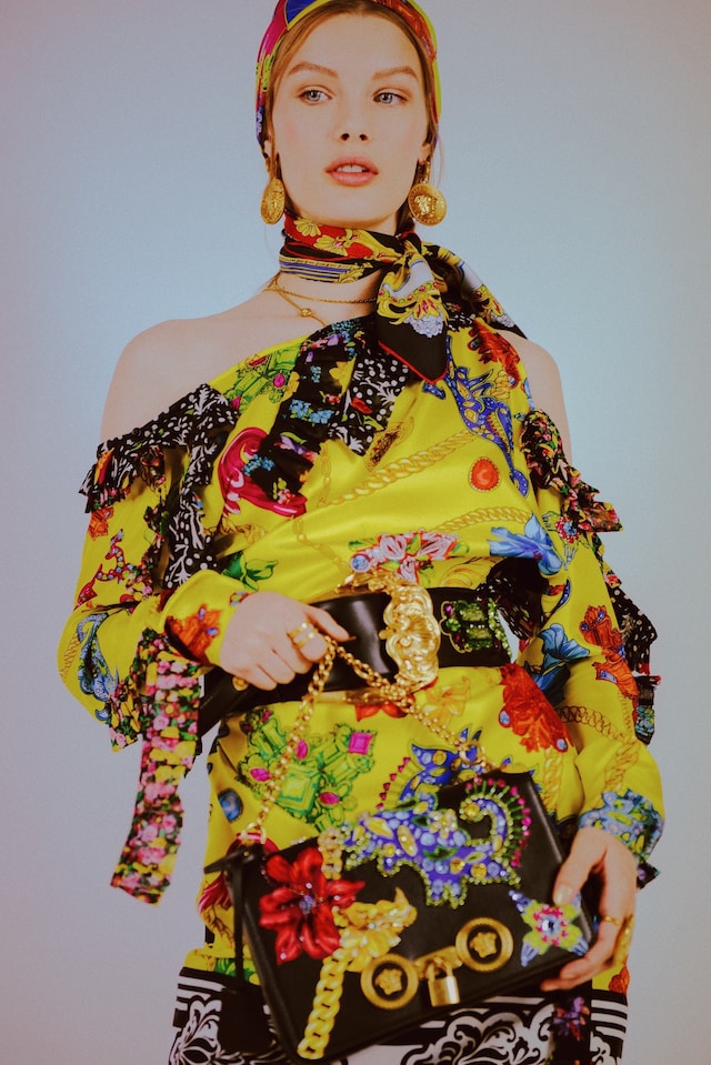 versace ss19 donatella milan mfw fashion week 15