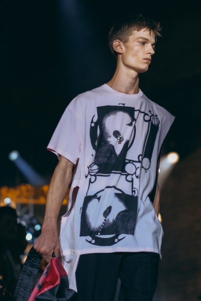 Raf Simons SS19 paris fashion week 0